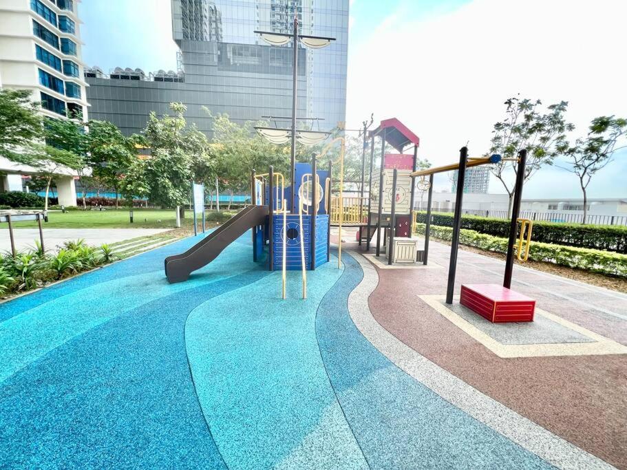 H 1-5 Pax Cozy House 3 Bed Trefoil Setia Alam Wifi And Tv Sccc Apartemen *